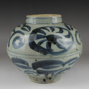 Chinese jar with floral motif