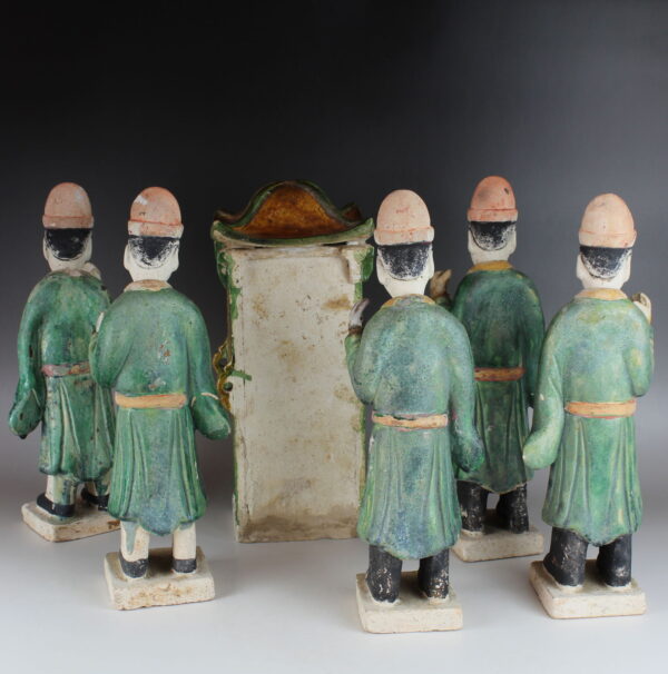 Chinese palanquin and court attendants